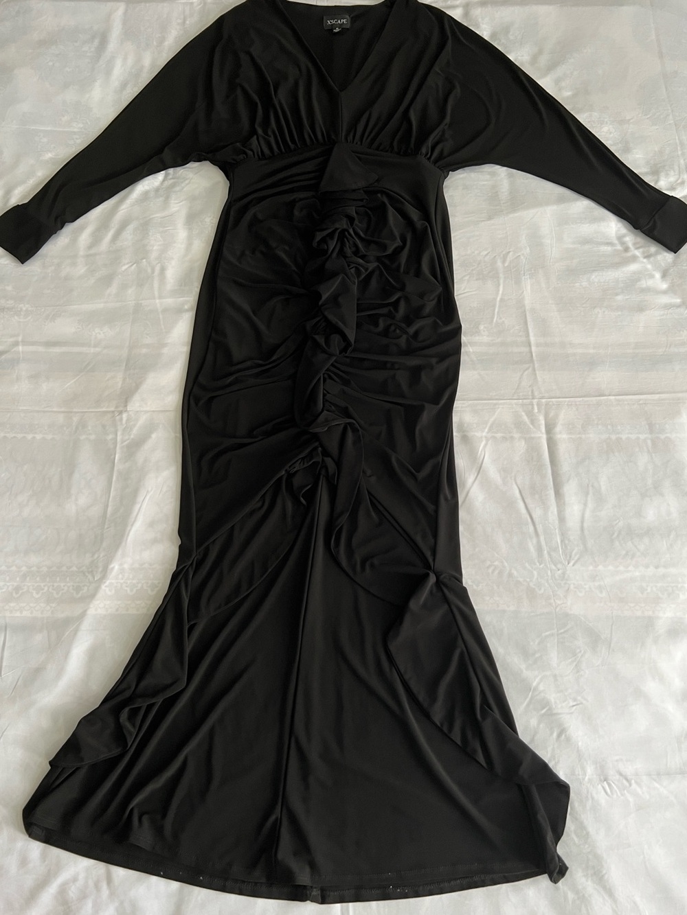Xscape Black Ruched Ruffle Long Sleeve Evening Gown Size 6 - Picture 5 of 14
